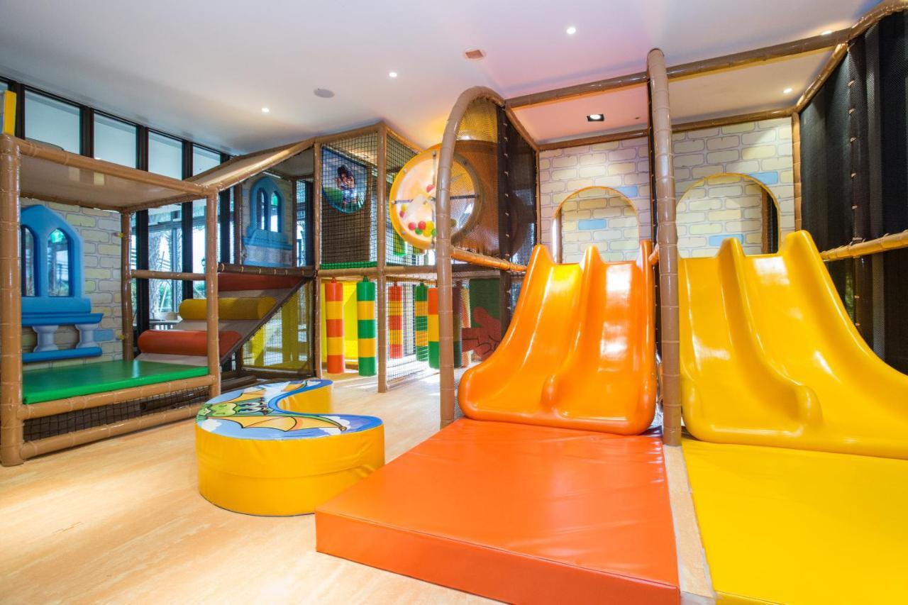 Cuncyue Hot Spring Resort Luodong Buitenkant foto The children's play area