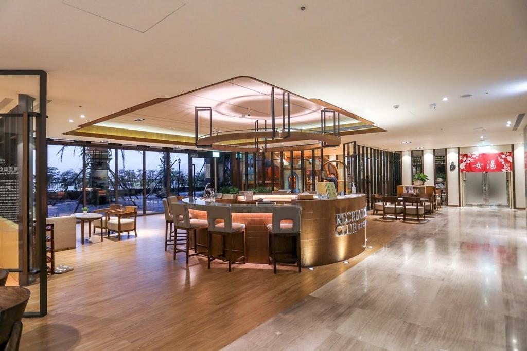 Cuncyue Hot Spring Resort Luodong Buitenkant foto The lounge at the airport
